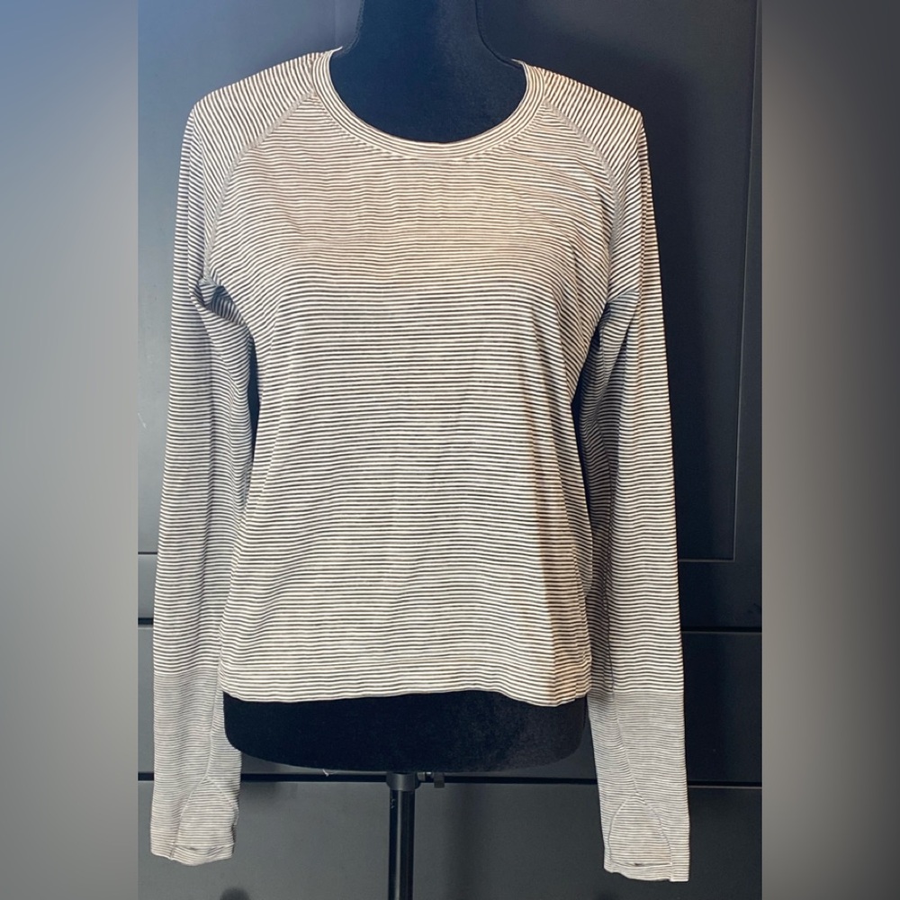 Lululemon Swifty Tech Long-Sleeve Shirt / Size 12